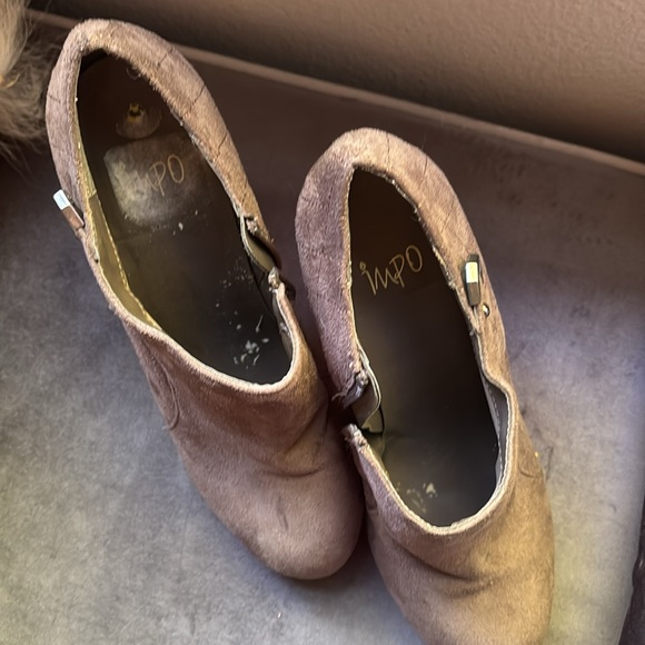 IMPO Brown Suede zippered heel ankle boots size 9 - Picture 3 of 4